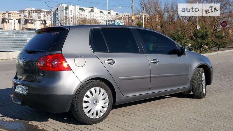 Хэтчбек Volkswagen Golf 2007 в Хмельницком