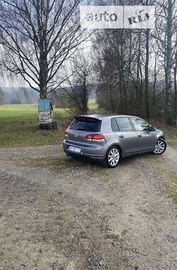 Хэтчбек Volkswagen Golf 2011 в Киеве