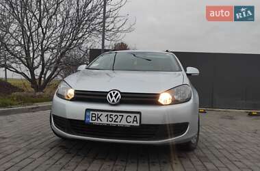 Универсал Volkswagen Golf 2011 в 