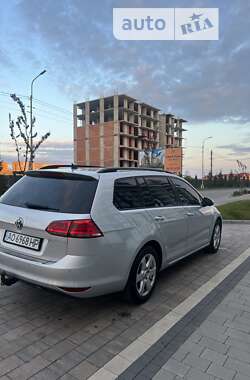 Универсал Volkswagen Golf 2013 в Ужгороде