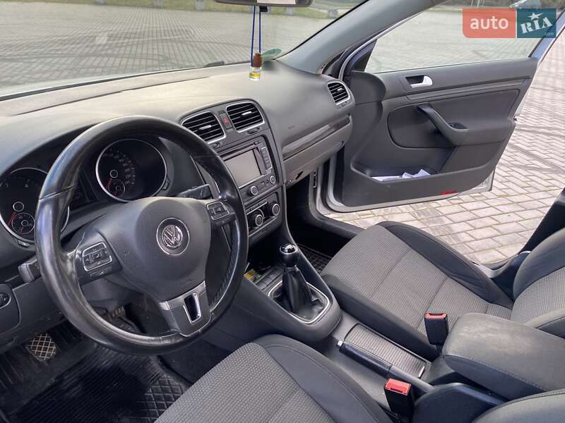 Универсал Volkswagen Golf 2011 в Львове