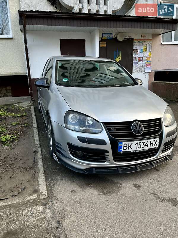 Хетчбек Volkswagen Golf 2008 в Рівному