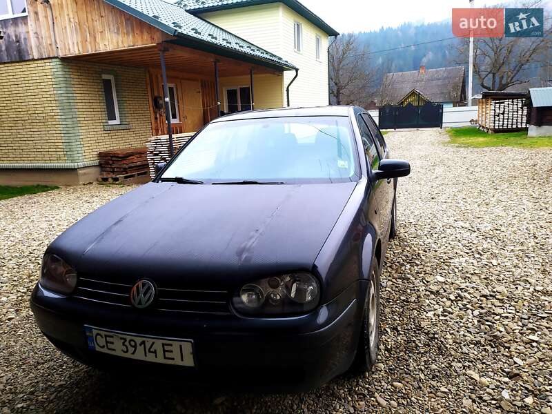 Хэтчбек Volkswagen Golf 1998 в Вижнице