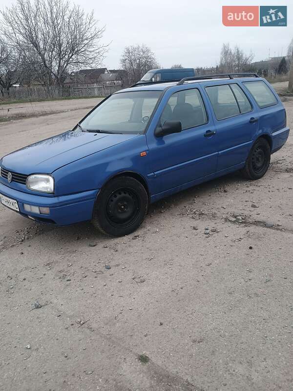 Универсал Volkswagen Golf 1998 в Харькове