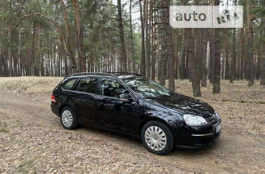 Універсал Volkswagen Golf 2009 в Сумах