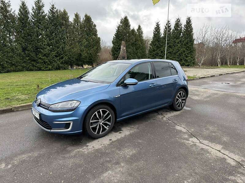 Хетчбек Volkswagen Golf 2014 в Калуші