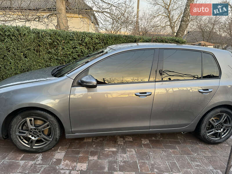 Хэтчбек Volkswagen Golf 2012 в Виннице