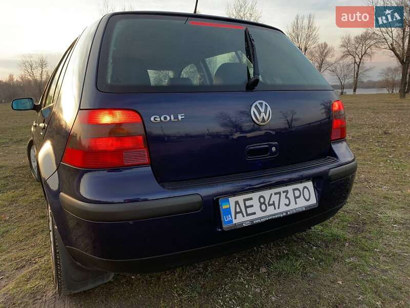 Хетчбек Volkswagen Golf 2000 в Кам'янському