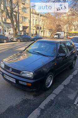 Хэтчбек Volkswagen Golf 1993 в Одессе