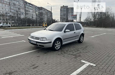 Хэтчбек Volkswagen Golf 1998 в Сумах