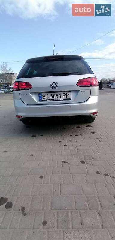 Универсал Volkswagen Golf 2016 в Самборе