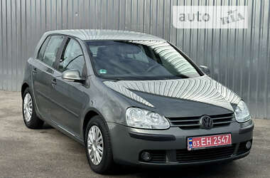 Хэтчбек Volkswagen Golf 2005 в Березане