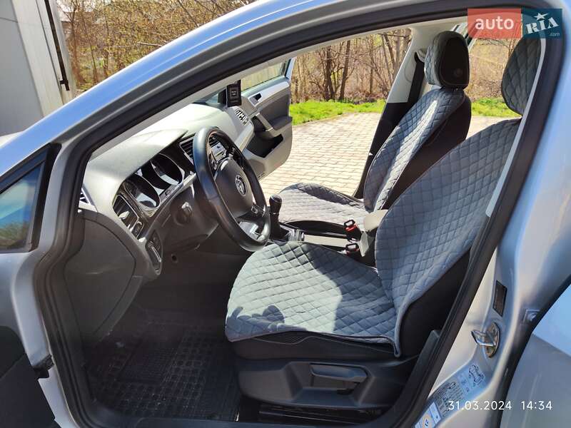 Универсал Volkswagen Golf 2014 в Сокирянах