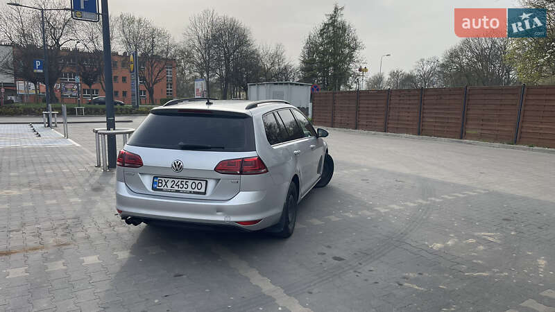 Універсал Volkswagen Golf 2015 в Львові