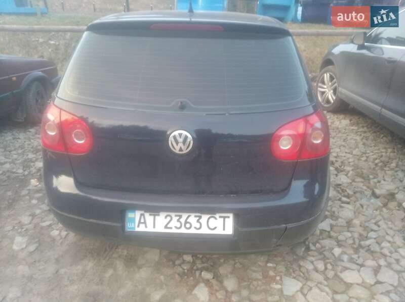Хэтчбек Volkswagen Golf 2005 в Ивано-Франковске