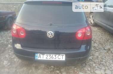 Хетчбек Volkswagen Golf 2005 в Івано-Франківську