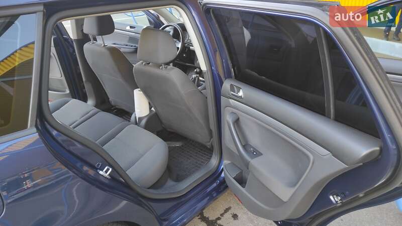 Универсал Volkswagen Golf 2008 в Львове