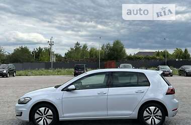 Хетчбек Volkswagen Golf 2018 в Києві