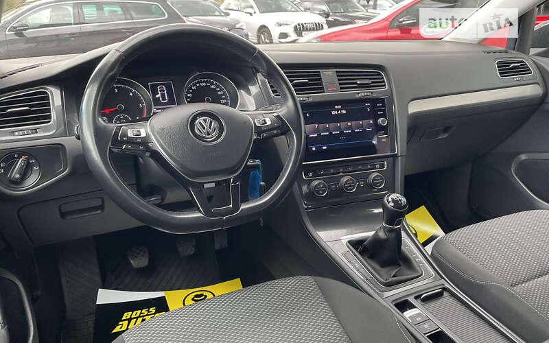 Универсал Volkswagen Golf 2018 в Стрые