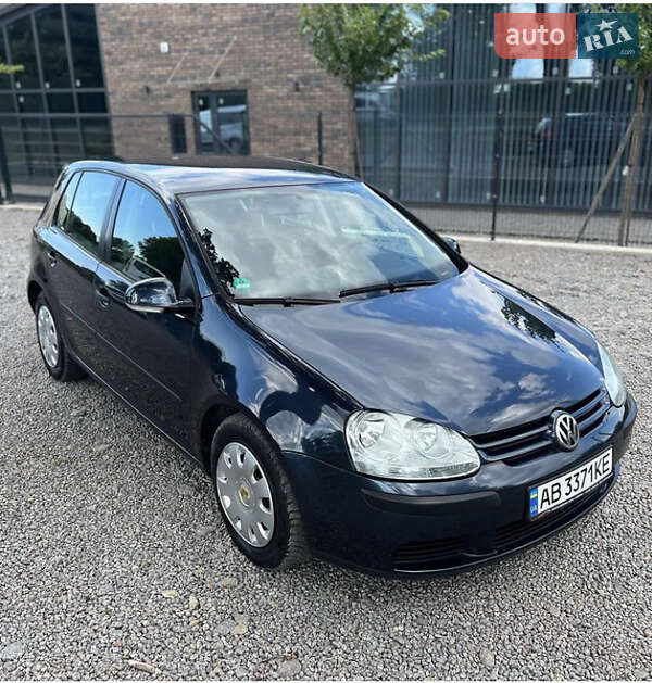 Volkswagen Golf 2004