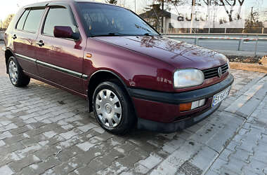 Хетчбек Volkswagen Golf 1996 в Волочиську