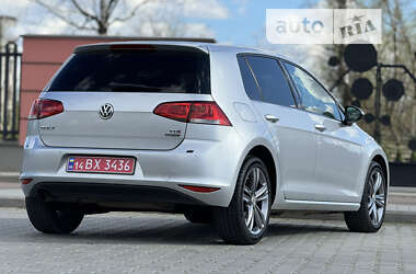 Хэтчбек Volkswagen Golf 2014 в Дрогобыче