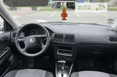 Хетчбек Volkswagen Golf 2001 в Хмельницькому