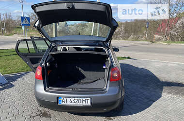 Хетчбек Volkswagen Golf 2006 в Фастові