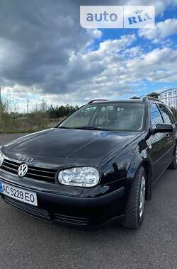 Универсал Volkswagen Golf 2002 в Луцке