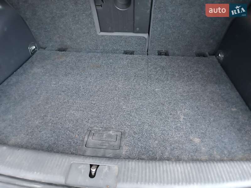 Хэтчбек Volkswagen Golf 2005 в Владимирце фото 11 Хэтчбек Volkswagen Golf 2005 в Владимирце