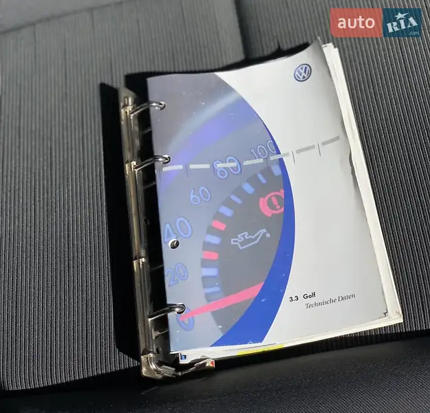 Хэтчбек Volkswagen Golf 2004 в Виннице документ