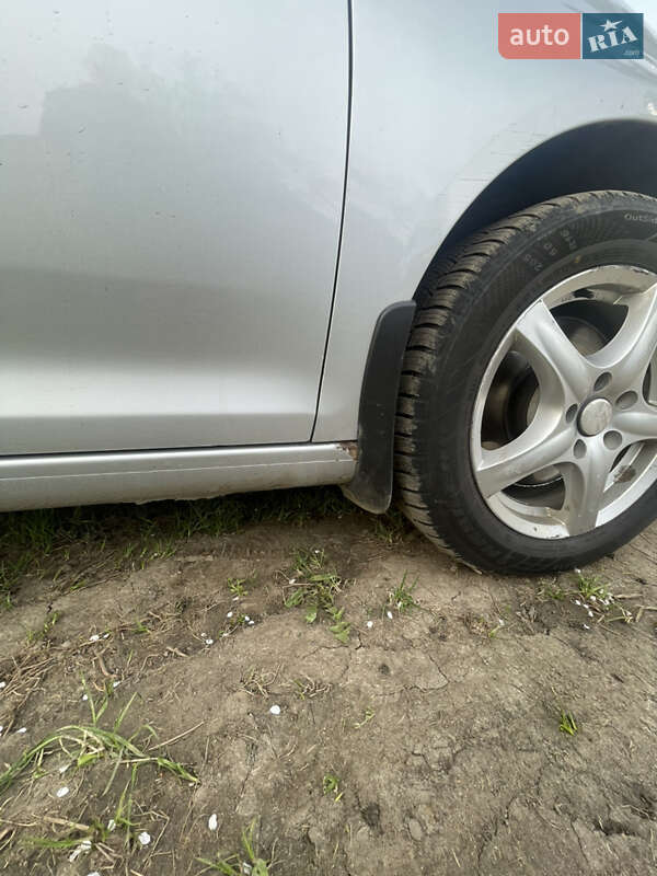 Универсал Volkswagen Golf 2009 в Стрые