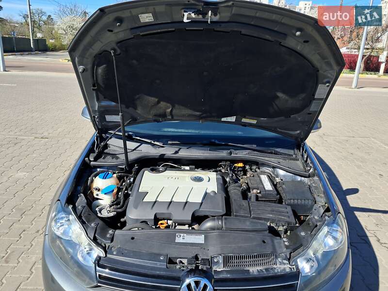 Универсал Volkswagen Golf 2012 в Ирпене