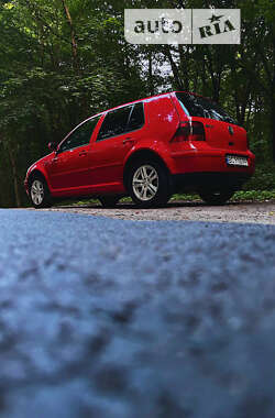 Хэтчбек Volkswagen Golf 1998 в Львове