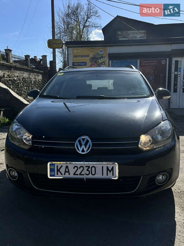 Универсал Volkswagen Golf 2010 в Рахове