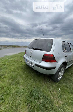 Хэтчбек Volkswagen Golf 2002 в Тернополе