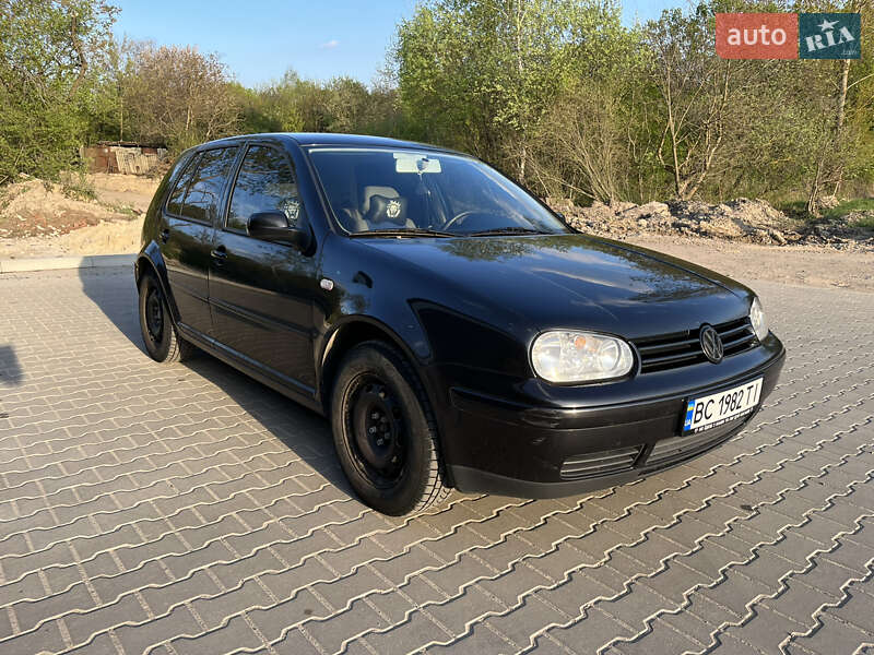Хетчбек Volkswagen Golf 2000 в Львові