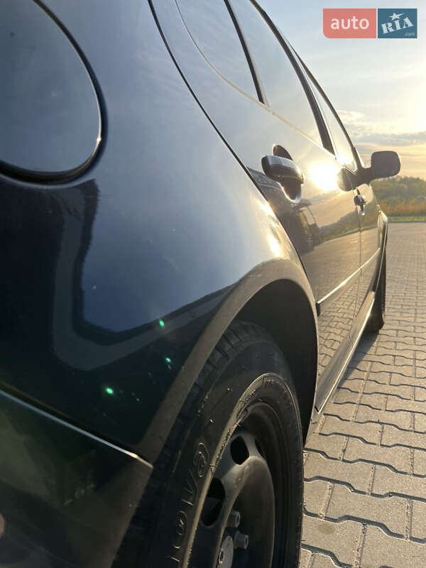 Хетчбек Volkswagen Golf 2000 в Львові