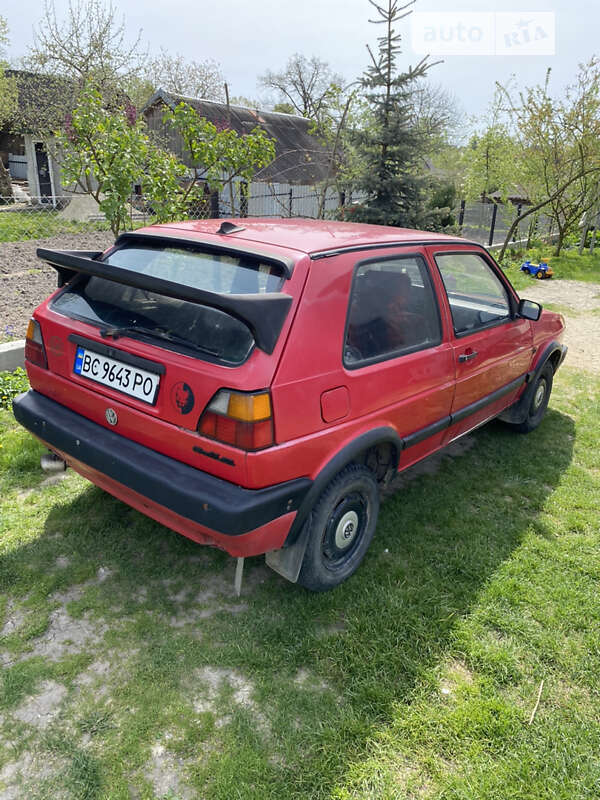 Хетчбек Volkswagen Golf 1988 в Новояворівську