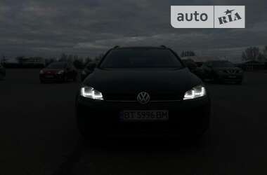 Универсал Volkswagen Golf 2015 в Днепре