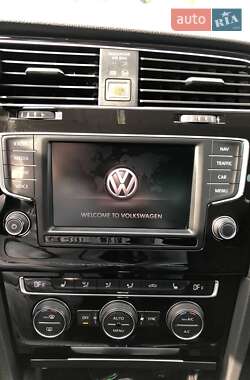 Універсал Volkswagen Golf 2016 в 
