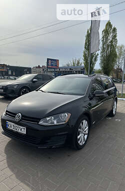 Универсал Volkswagen Golf 2015 в Киеве