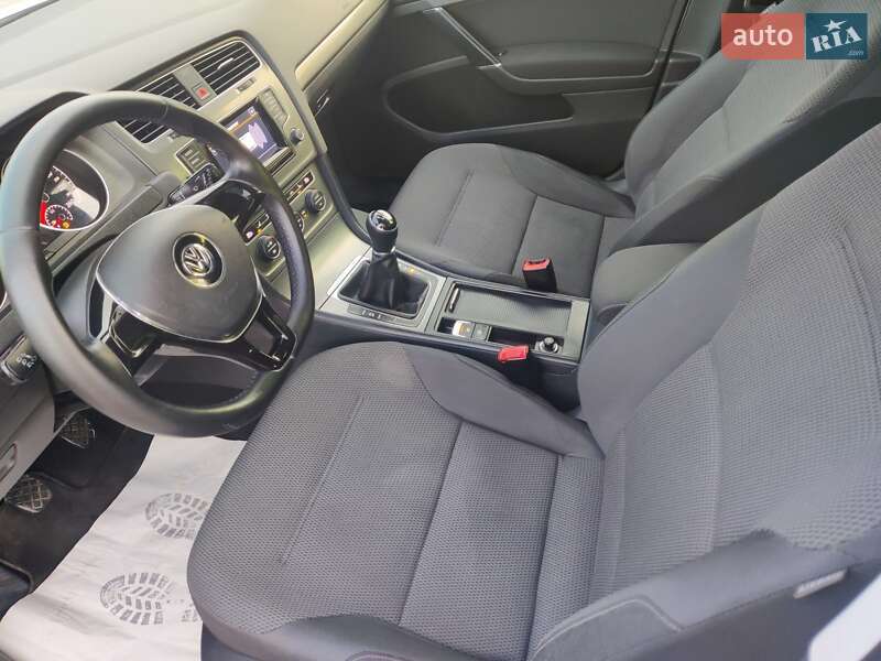 Хетчбек Volkswagen Golf 2013 в Мукачевому