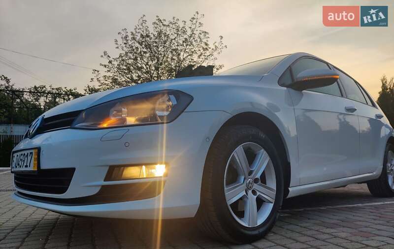Хетчбек Volkswagen Golf 2013 в Мукачевому