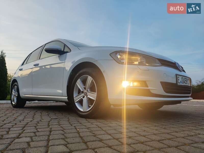 Хетчбек Volkswagen Golf 2013 в Мукачевому