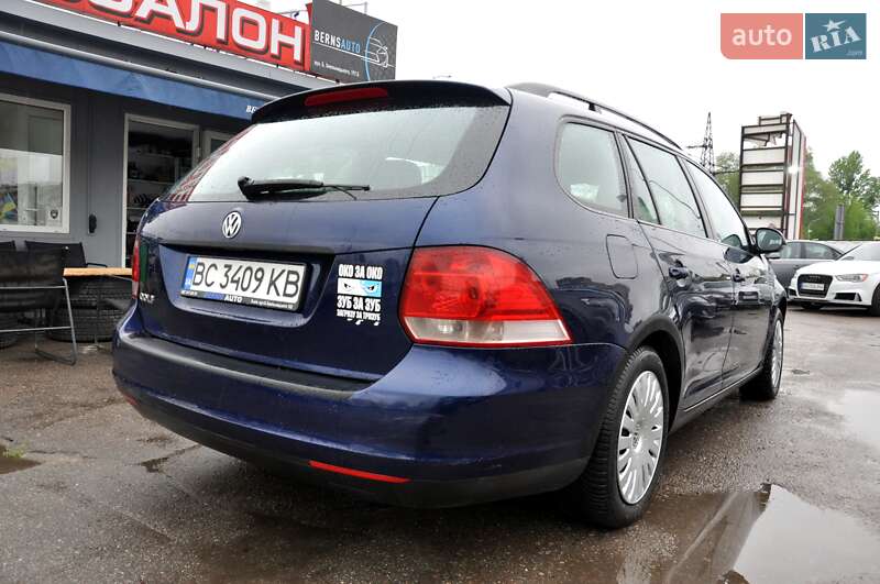 Універсал Volkswagen Golf 2009 в Львові