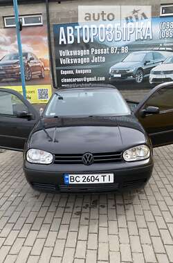 Хэтчбек Volkswagen Golf 1999 в Новояворовске