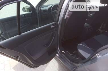 Хэтчбек Volkswagen Golf 2007 в Гусятине