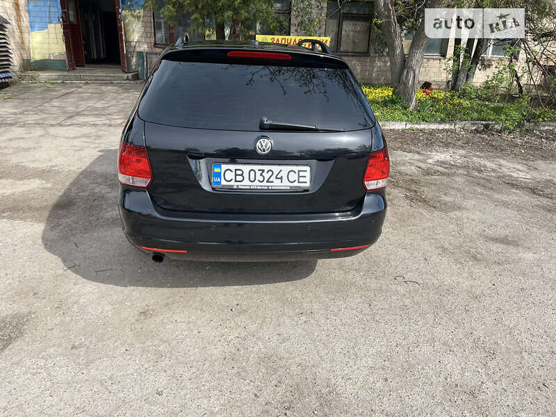 Універсал Volkswagen Golf 2012 в Ніжині