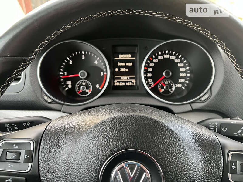 Універсал Volkswagen Golf 2012 в Ніжині